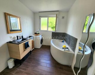 Propriété/château à vendre 5 pièces 134 m²