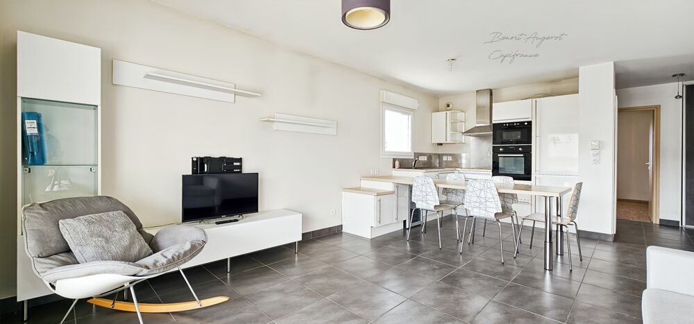 Vente Appartement LES OLLIERES Appartement 3P 67m² dernier étage avec Garage et parking privé Les ollieres