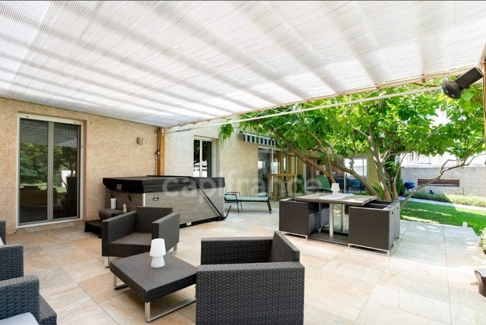 Maison à vendre 9 pièces PEZILLA LA RIVIERE (66)