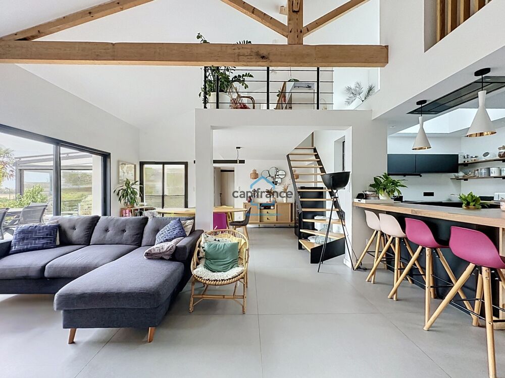 Vente Maison Maison à vendre, Nieul-sur-Mer, 136m2 avec jardin, garage et studio indépendant Nieul sur mer