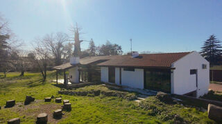  Maison  vendre 9 pices 300 m