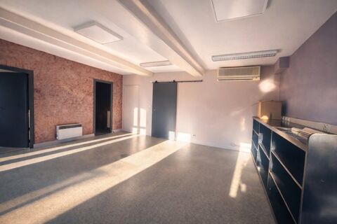 BUREAU - 55 m&sup2; - 620 € HC et HT - CHALON-SUR-SA&Ocirc;NE 620 71100 Chalon sur saone