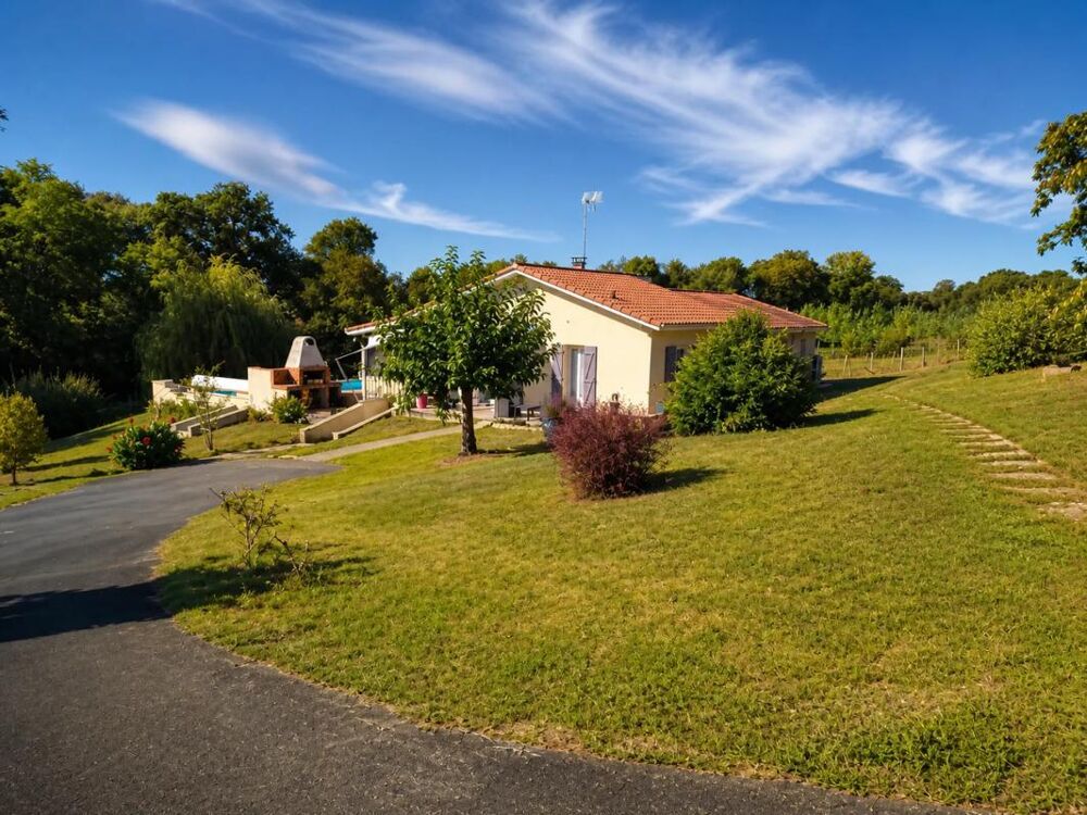 Ensemble immobilier equestre d'exception avec maison de 118m2 et Piscine