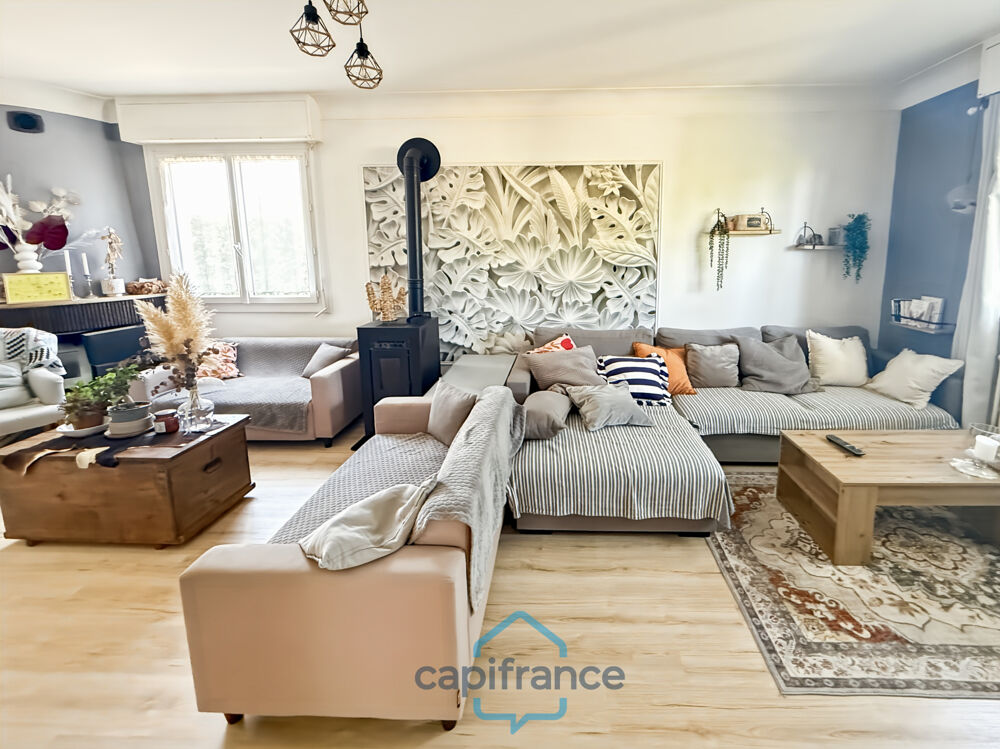 Vente Maison Dpt Gers (32), à vendre RISCLE très belle maison T8 de 220 m² habitables + grand garage et dépendances sur 875 m² de terrain, au Riscle