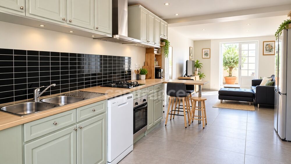 Vente Maison BORDEAUX RIVE DROITE - LORMONT BOURG PROCHE MAIRIE - MAISON RENOVEE 3 PECES 62M2 AVEC JARDIN Lormont