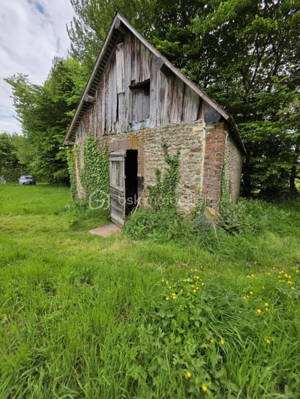 Vente Terrain Bâtiment de stockage et terrain de 500m2 Auguaise