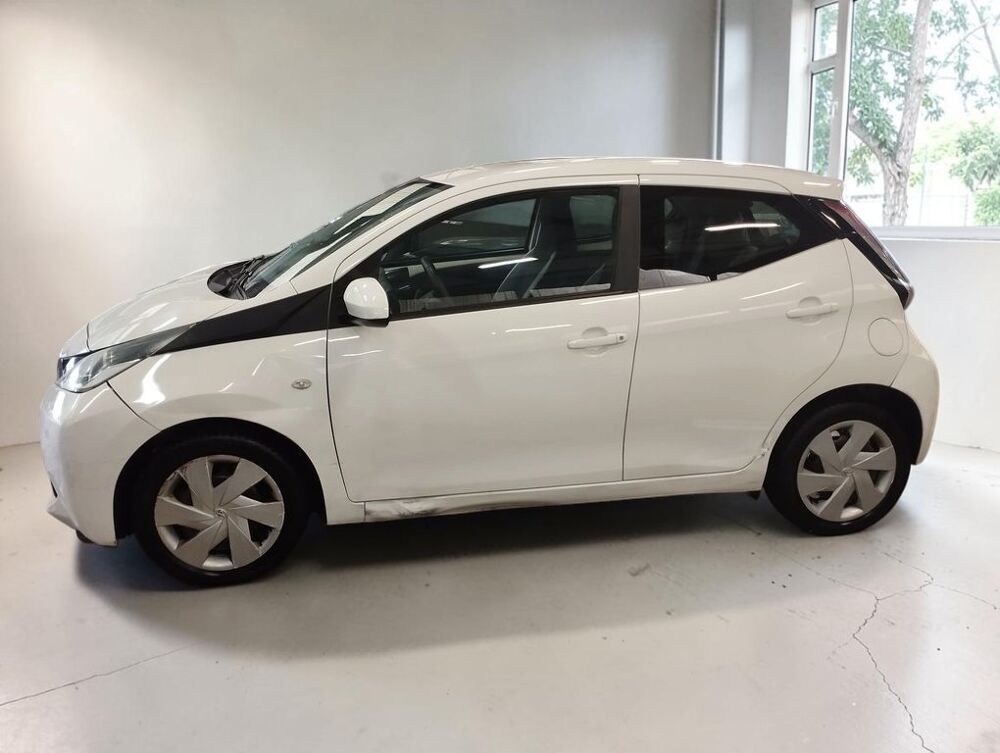 Aygo 1.0 VVT-I 69 X 5P 2015 occasion 06640 Saint-Jeannet