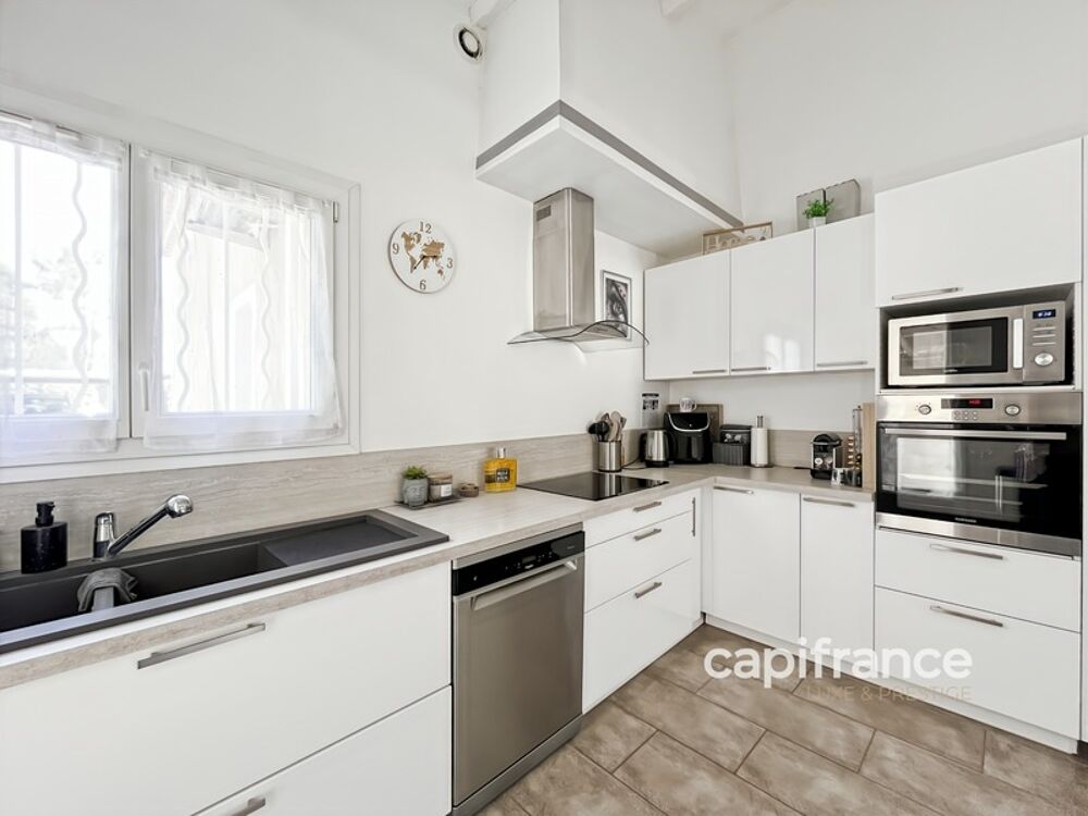 � vendre  Villa Bagnols-en-For�t (83600)