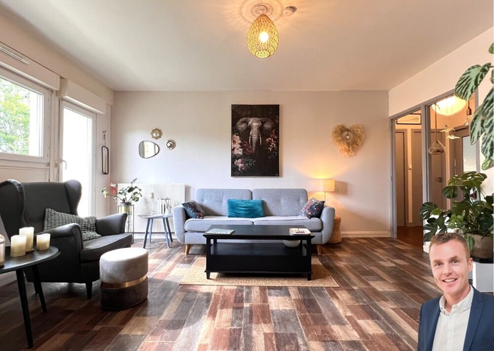 Appartement à vendre situé au dernier étage, de type 4, dune surface habitable de 78 m², avec 3 balcons