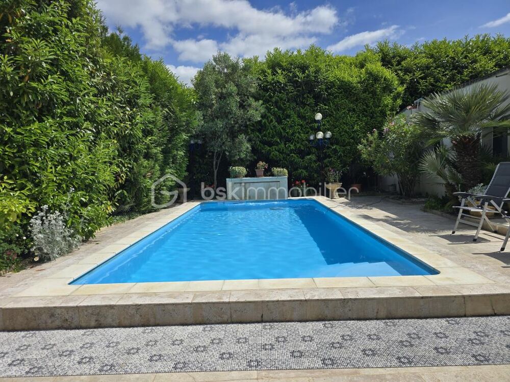Maison de plain-pied moderne 3 chambres - 200 m² avec piscine, garage et plus