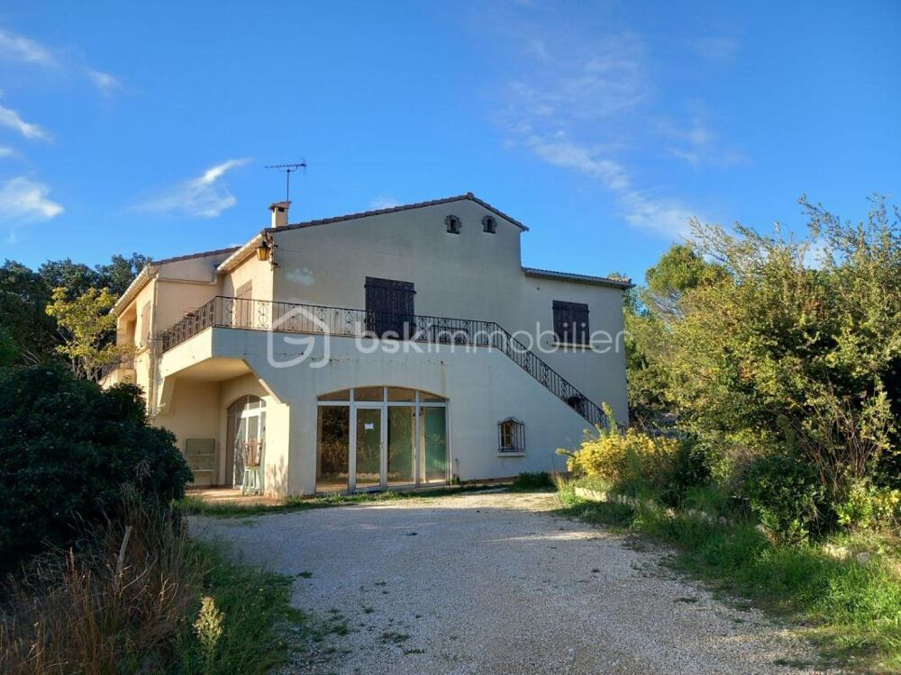 PROPRIETE avec Vue sur le Pont du Gard - Rare sur le secteur