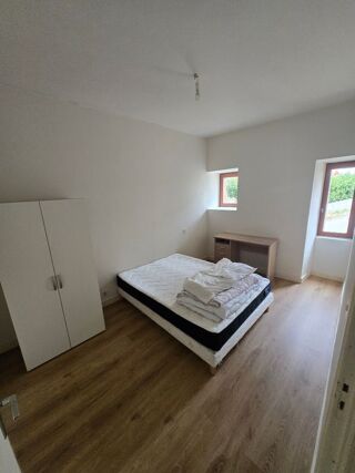  Appartement à louer 2 pièces 45 m²