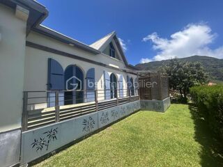  Maison � vendre 5 pi�ces 210 m�