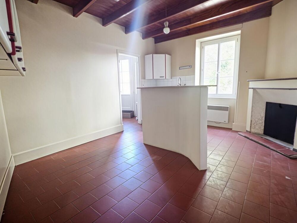 Vente Maison 17230 - LONGEVES - Maison 3 Chambres 5 Pièces 120 m2 environ - Longeves