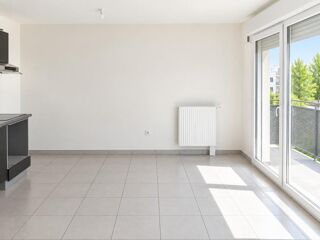  Appartement à louer 3 pièces 57 m²