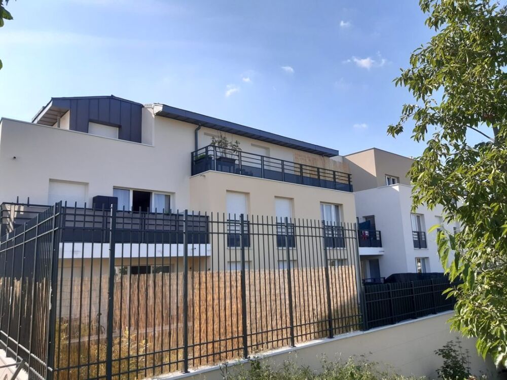 Location Appartement T3 avec balcon et parking à CORBEIL-ESSONNES Corbeil essonnes