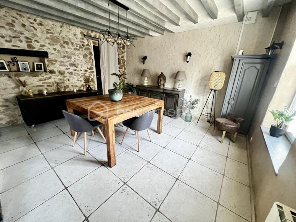 Vente Maison Submergez-vous dans une oasis de tranquillité à quelques minutes de Crécy la Chapelle! Crecy la chapelle