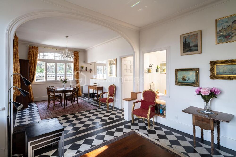 Vente Maison MAISON DE CARACTÈRE  – 9 PIÈCES, 7 CHAMBRES, SOUS-SOL TOTAL – PROXIMITÉ RER D, COMMERCES ET ÉCOLES À PIED Combs la ville