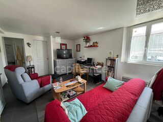  Immeuble à vendre 9 pièces 144 m²