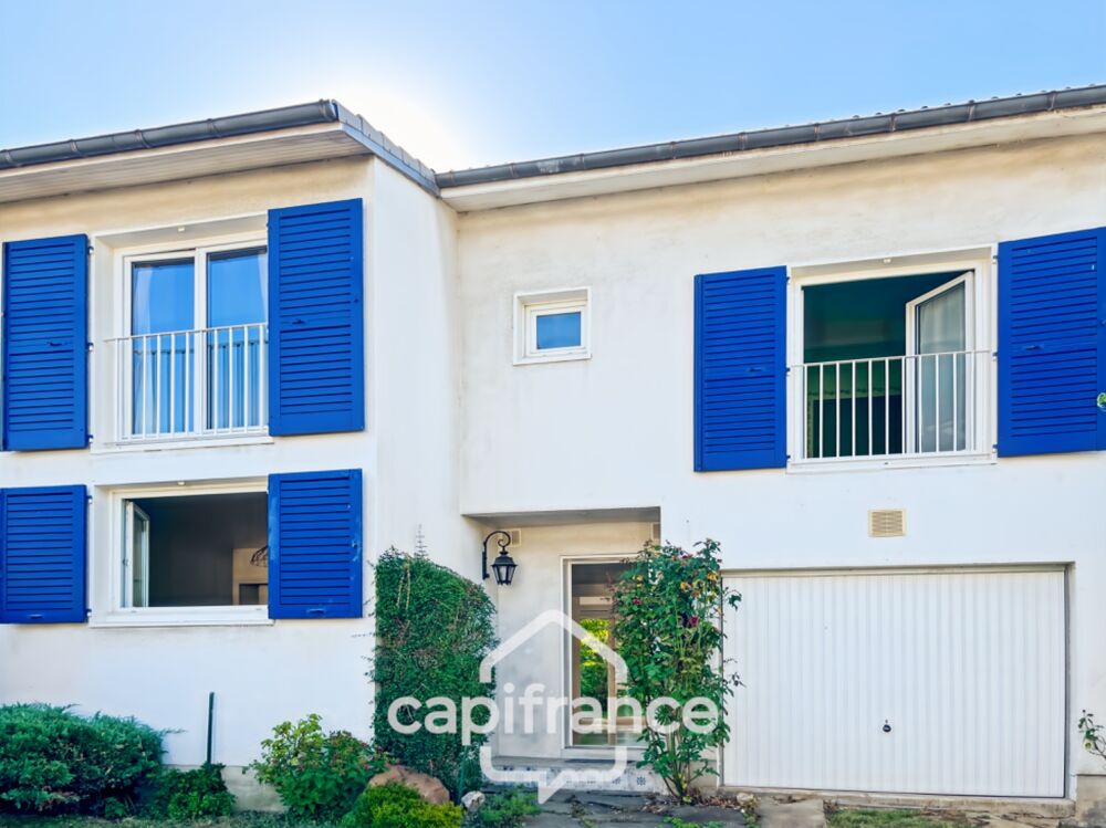 Vente Maison Maison familiale à Sucy-en-Brie, 5 pièces, 3 chambres, jardin et garage, au calme, rue du Maréchal de Lattre de Tassigny Sucy en brie