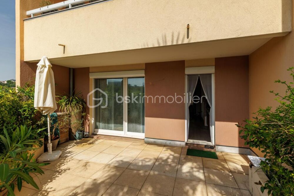 Vente Appartement Charmant T3 de 58 m² + 2 terrasses arborées situé en bord de Saône, au sein d'une résidence boisée Lyon 4