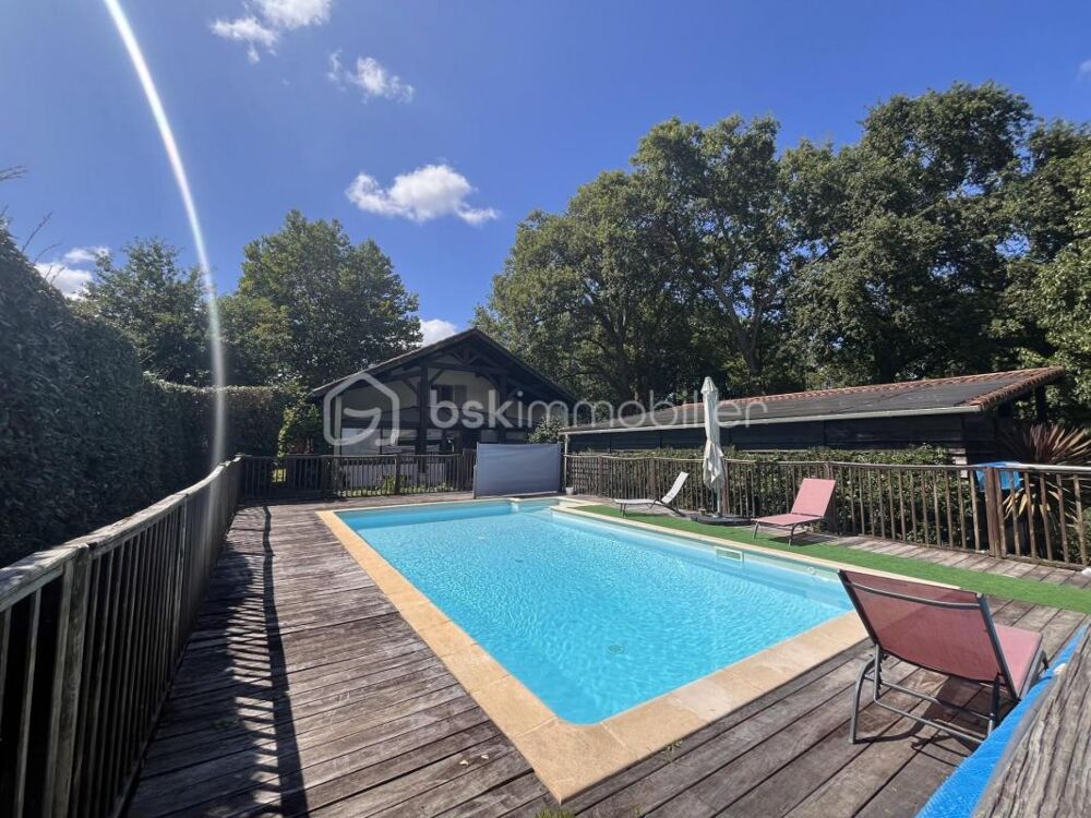Vente Propriété/Château Ensemble de 2 maisons avec piscine sur terrain de 5000 m² Saint vincent de tyrosse