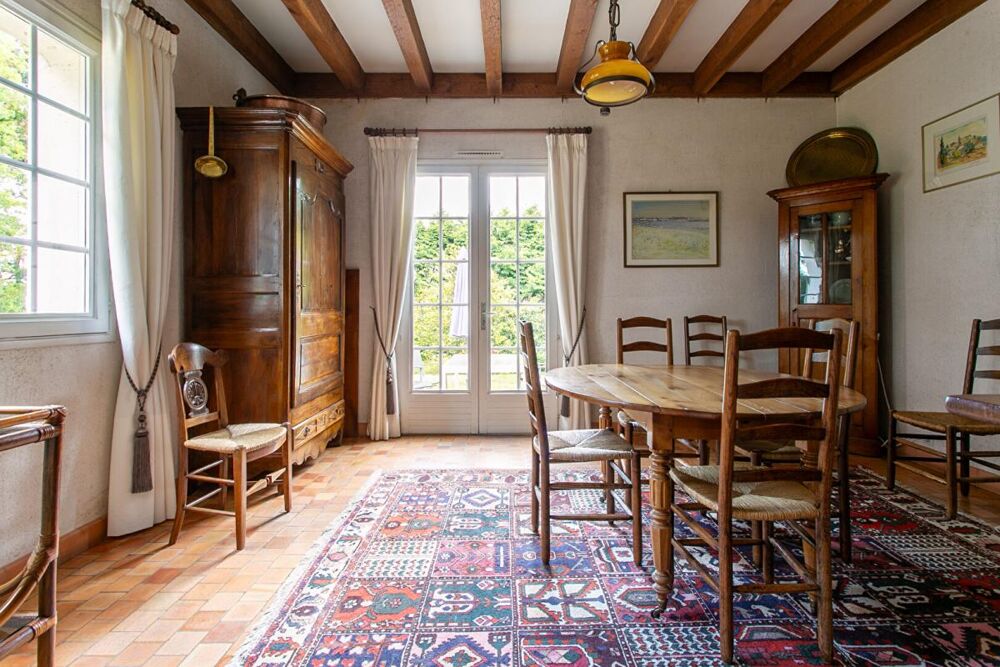 Vente Maison Maison Gétigné 11 P . 6 Chs . Bureaux . 274.92 M² . T 6832 M² . Garage . Cave . Salle de jeux . Bucher Getigne