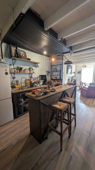  Immeuble � vendre 98 m�