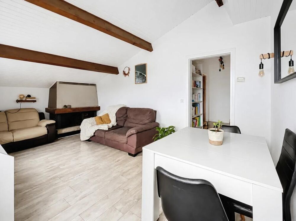Vente Maison Appartement T3 au dernier étage - 61 m2 - Urrugne centre Urrugne