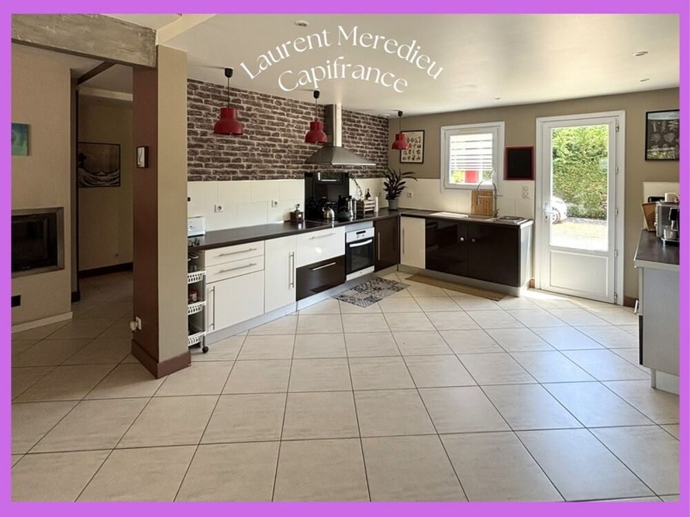 Maison familiale 170 m²  5 chambres  Pièce de vie 56 m²  Terrain 2 500 m² avec garage de 100 m²