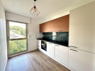  Duplex/triplex à vendre 2 pièces 80 m²