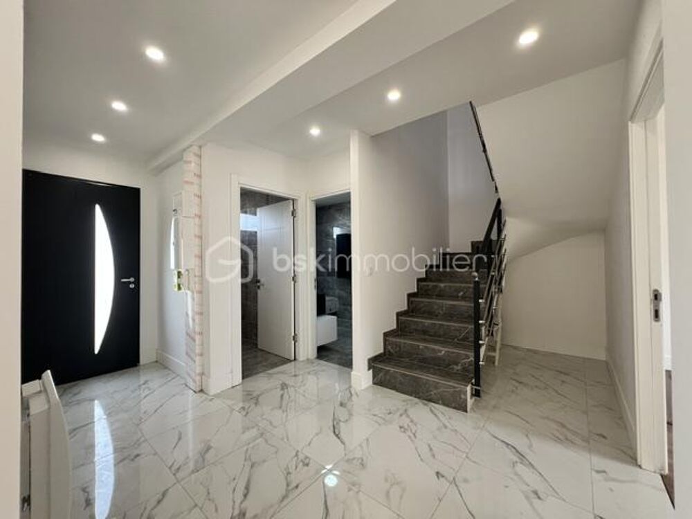 Vente Maison Maison familiale moderne, 140m2 habitable, 5 chambres, terrain 539m2 Darvault