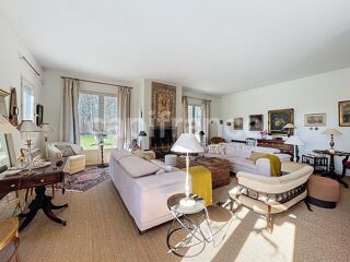  Propri�t�/ch�teau � vendre 13 pi�ces 393 m�