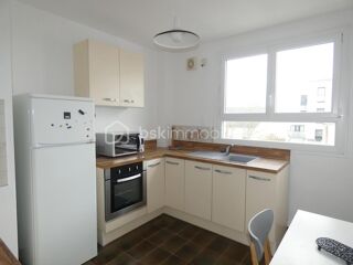  Appartement à louer 3 pièces 75 m²