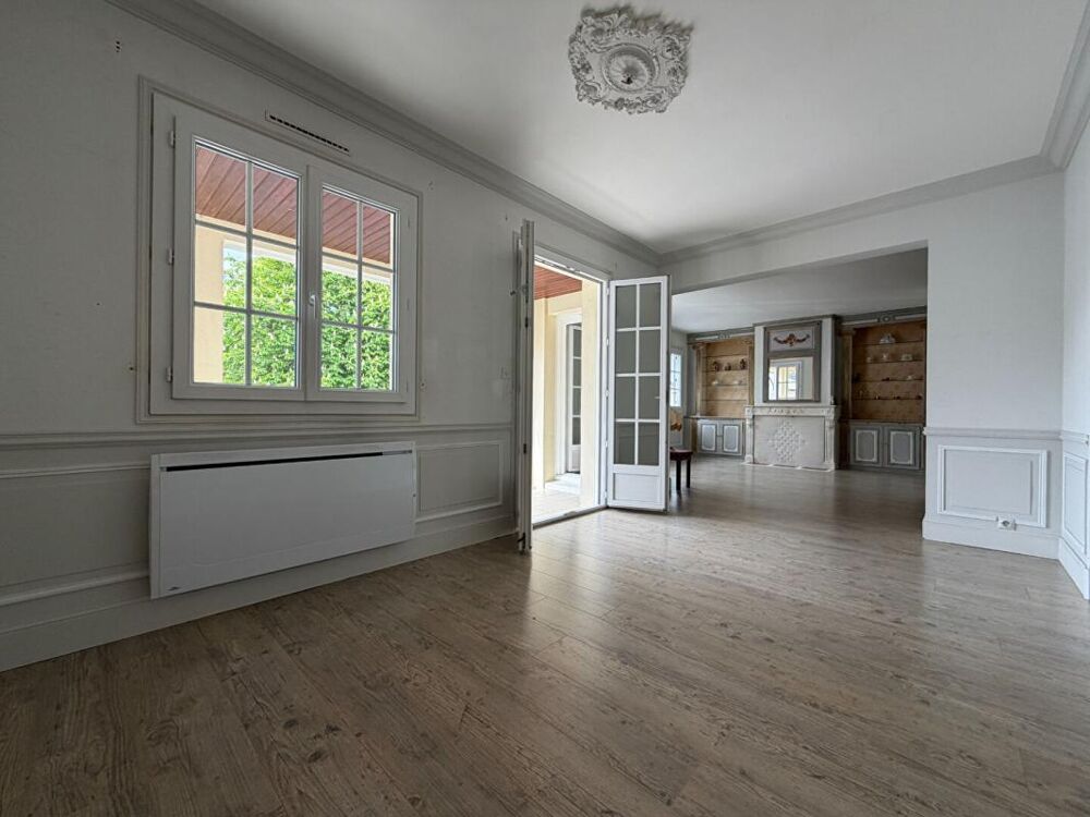 Maison Lillebonne 3 pièce(s) 141 m2
