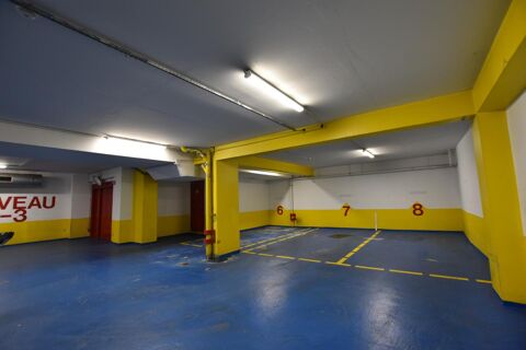  Parking / Garage � louer 258 m�