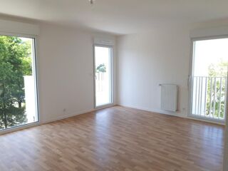  Appartement à louer 2 pièces 45 m²
