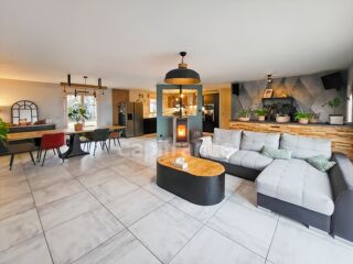  Maison � vendre 7 pi�ces 140 m�