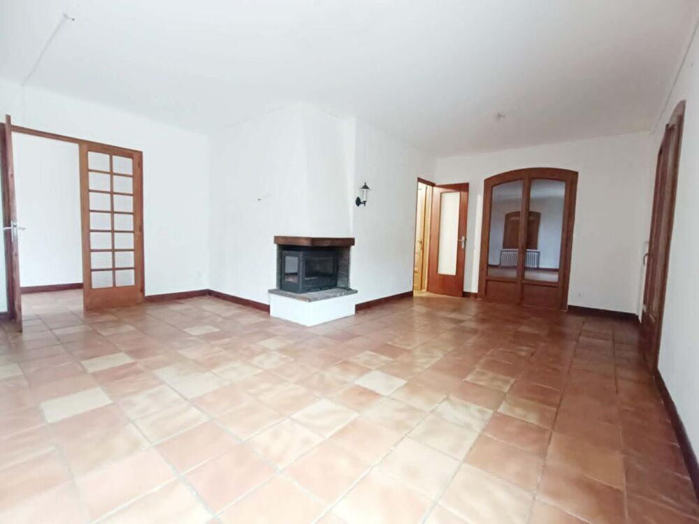 Vente Maison Maison 7 pièce(s) 120M2 Et Grande Parcelle DE 1200M2 Saint mitre les remparts