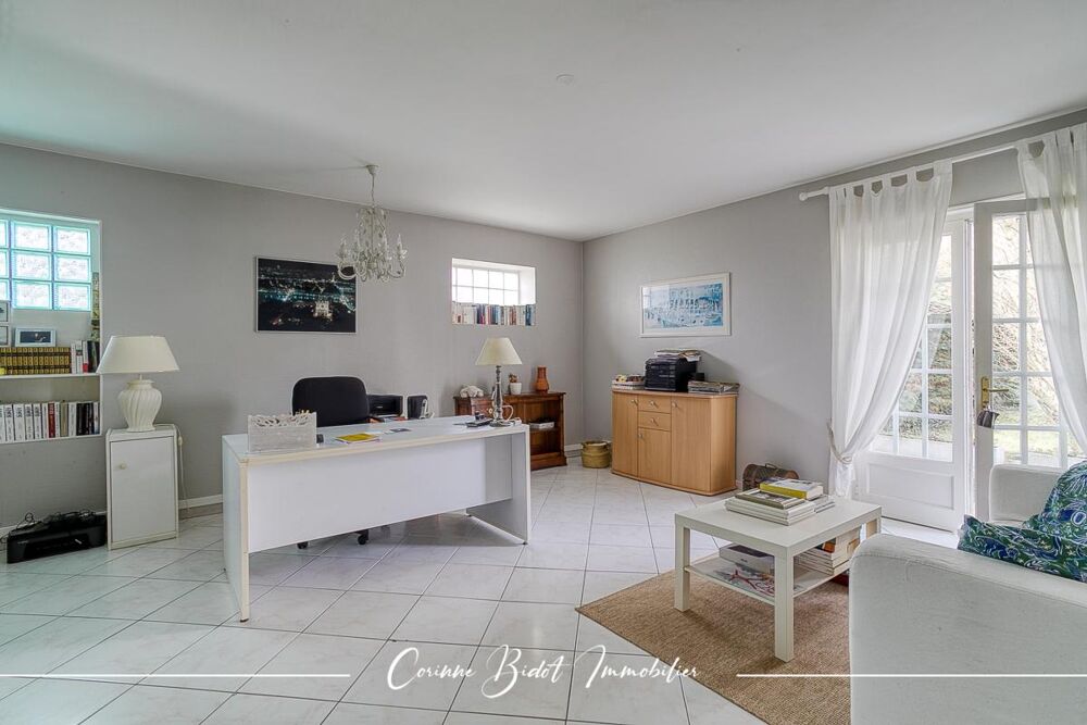 � vendre  Villa Saint-Pierre-de-Chandieu (69780)