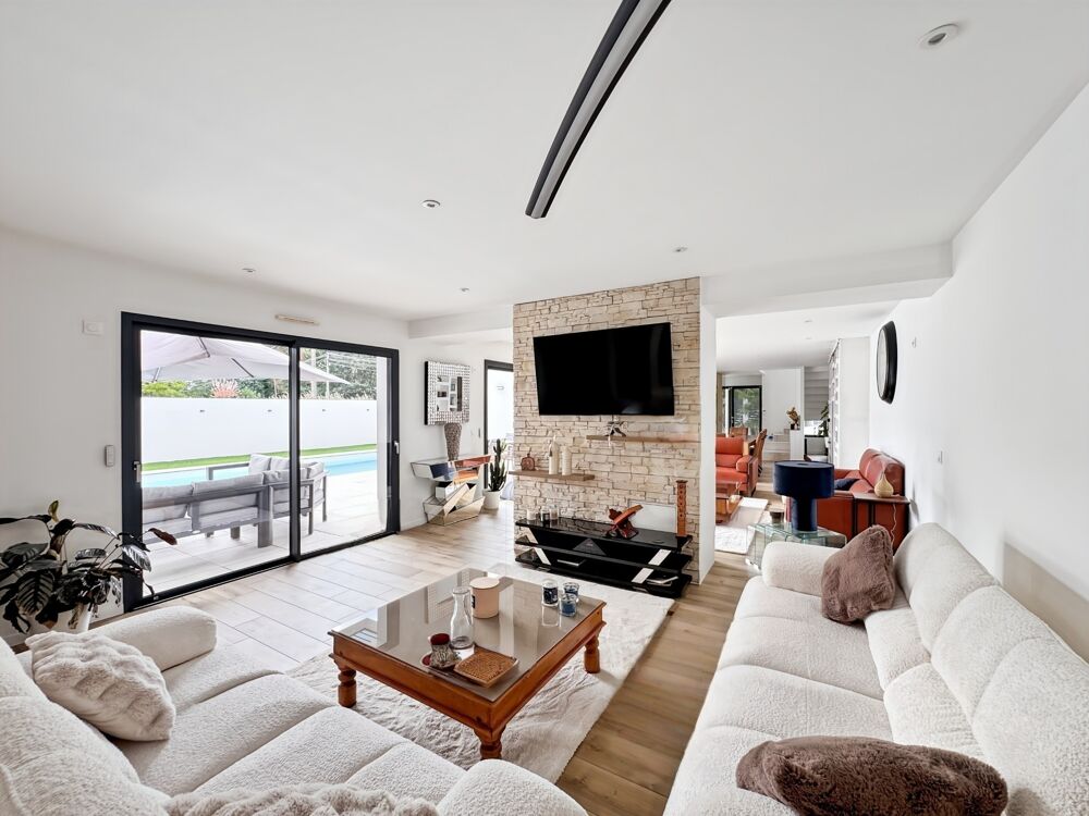 à vendre  Maison Saint-Barthélemy-d'Anjou (49124)