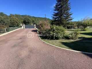  Propriété/château à vendre 6 pièces 201 m²