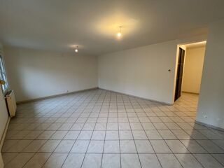  Appartement à louer 4 pièces 96 m²