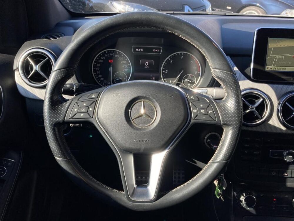 Classe B 200 SPORT - 7G-DCT ENTRETIEN MERCEDES ORIGINE FRANCE 2015 occasion 14650 Carpiquet