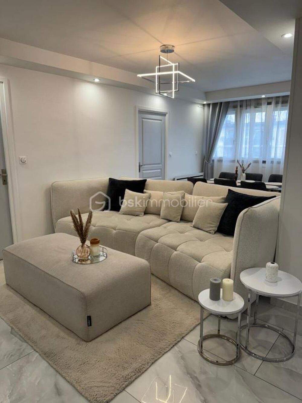 Appartement T3 Rénové  57 m² A LES PAVILLIONS SOUS BOIS