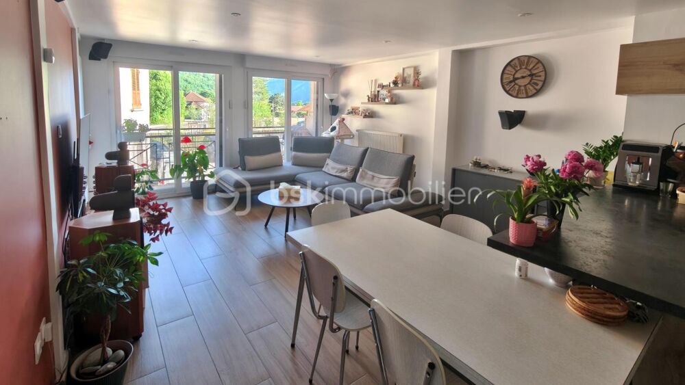 Appartement entièrement renové de 85.5m²