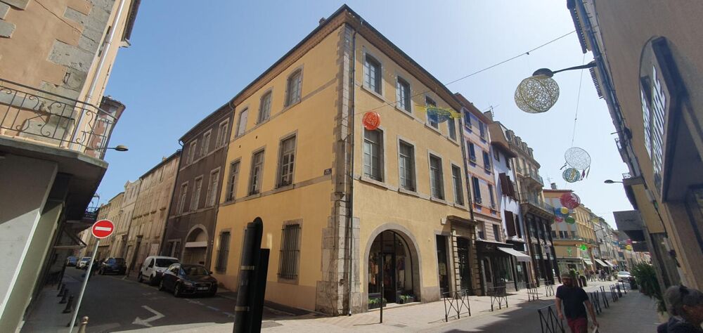 Vente Hôtel particulier EXCLUSIVITE ! Investissez dans l'histoire ! Un hôtel particulier avec tour classée du XVe siècle, 7 appartements, un local comme Carcassonne