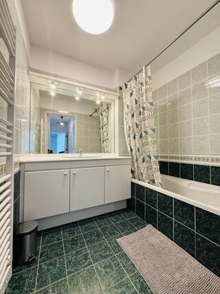 Appartement à louer 3 pièces 71 m²