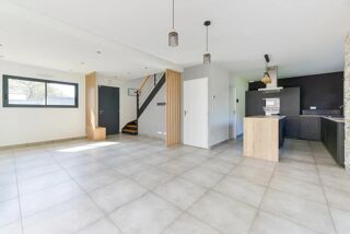  Maison � vendre 4 pi�ces 104 m�