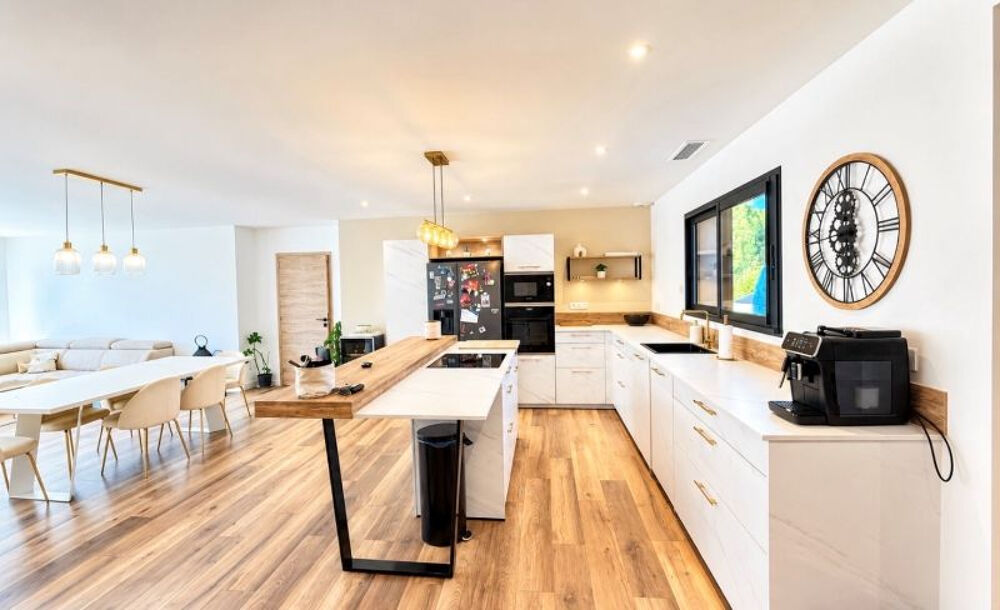 Vente Maison Maison Le Pouget 5 pièce(s) 130 m2 sur parcelle 390m² +garage Le pouget